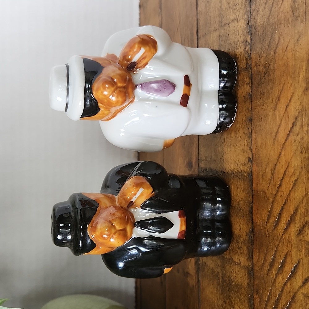 Smokin Joe Salt and Pepper Shakers